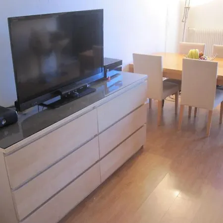 Calme Proche Metro Apartament Paryż