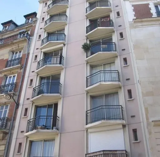 Calme Proche Metro パリ